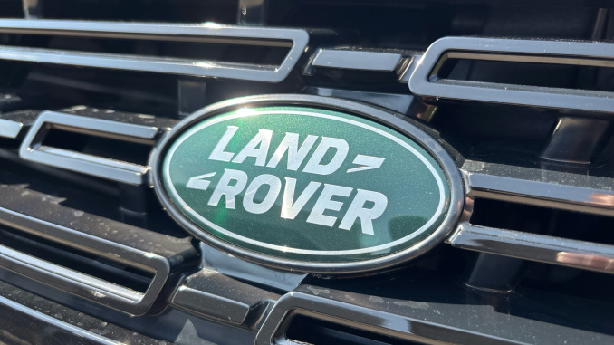 Land Rover Range Rover Sport 3.0 D300 Dynamic SE 5dr Auto Diesel Estate - Image 36